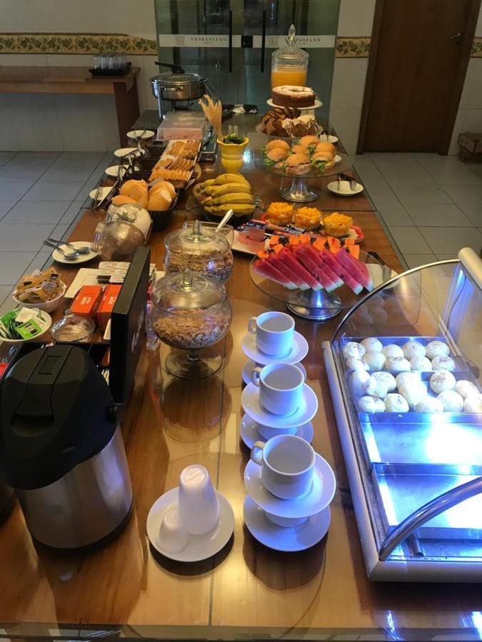 Vespasiano Hotel Telemaco Borba Екстер'єр фото