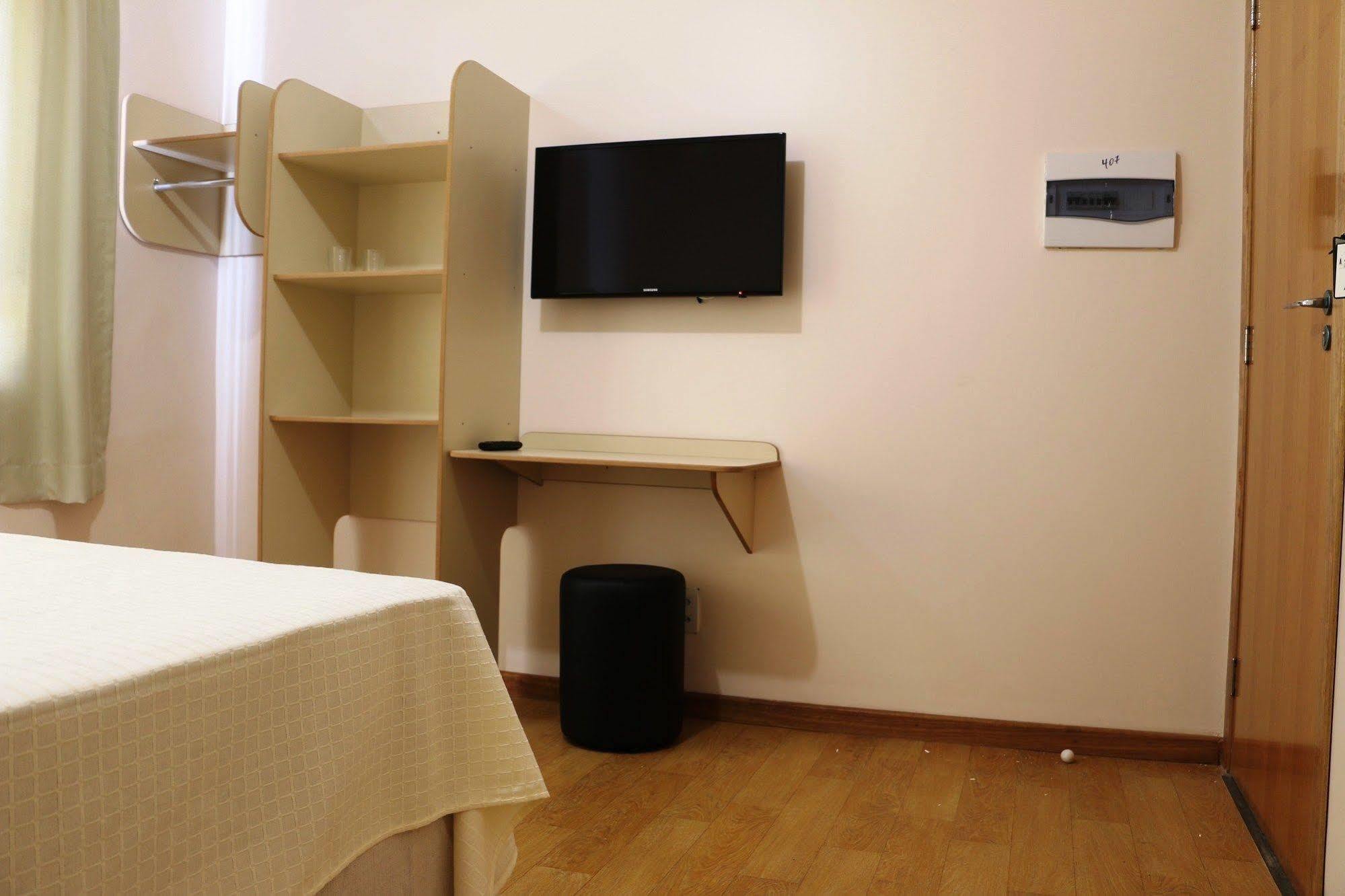Vespasiano Hotel Telemaco Borba Екстер'єр фото