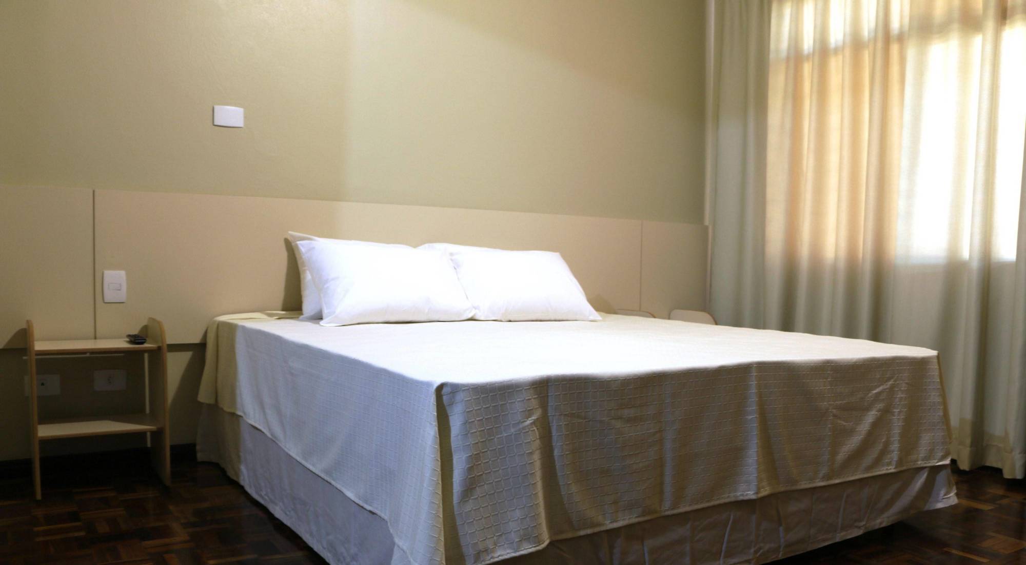 Vespasiano Hotel Telemaco Borba Екстер'єр фото