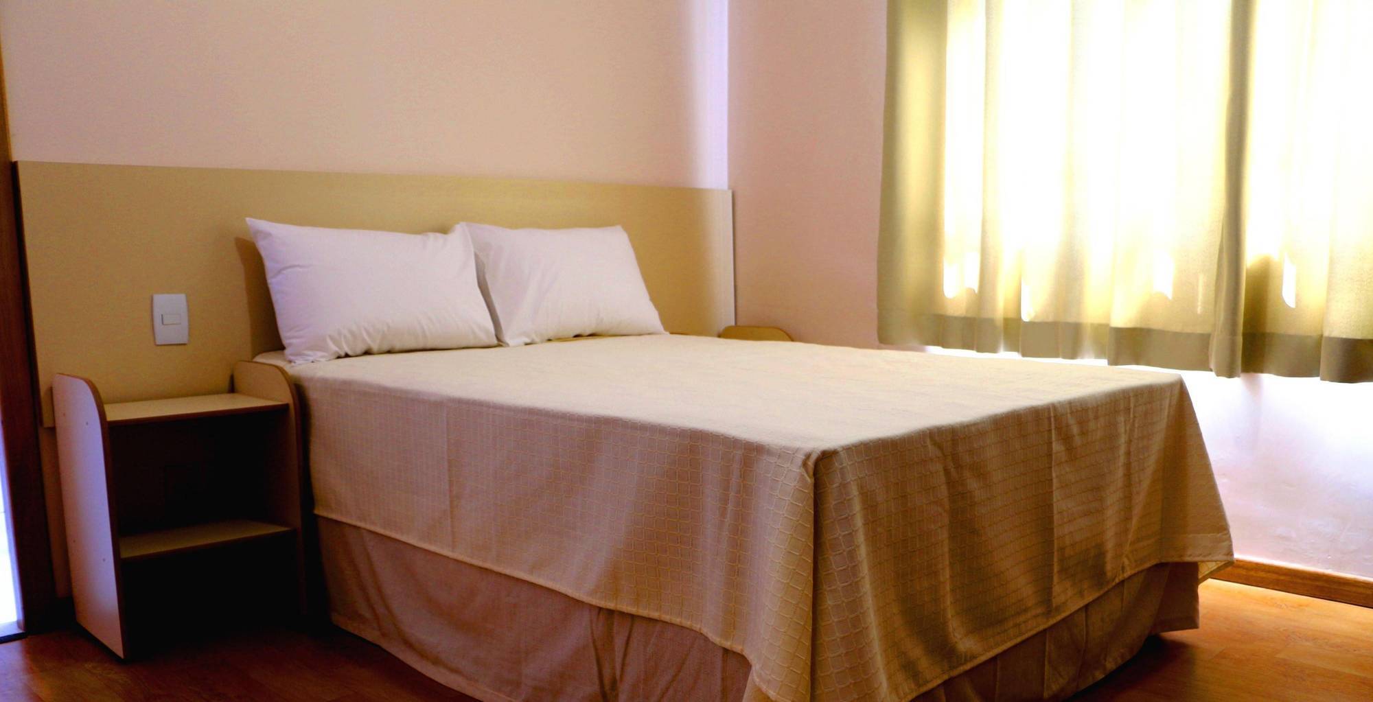 Vespasiano Hotel Telemaco Borba Екстер'єр фото